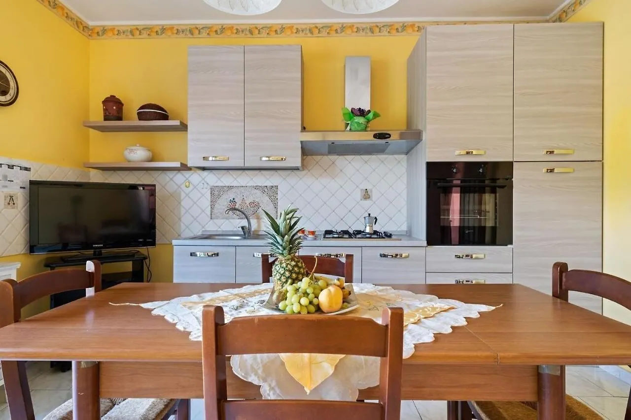 Apartment Appartamento Sicilia Etna E Mare Mascali