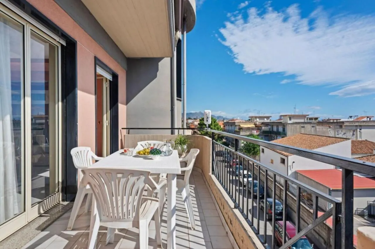 Apartment Appartamento Sicilia Etna E Mare Mascali